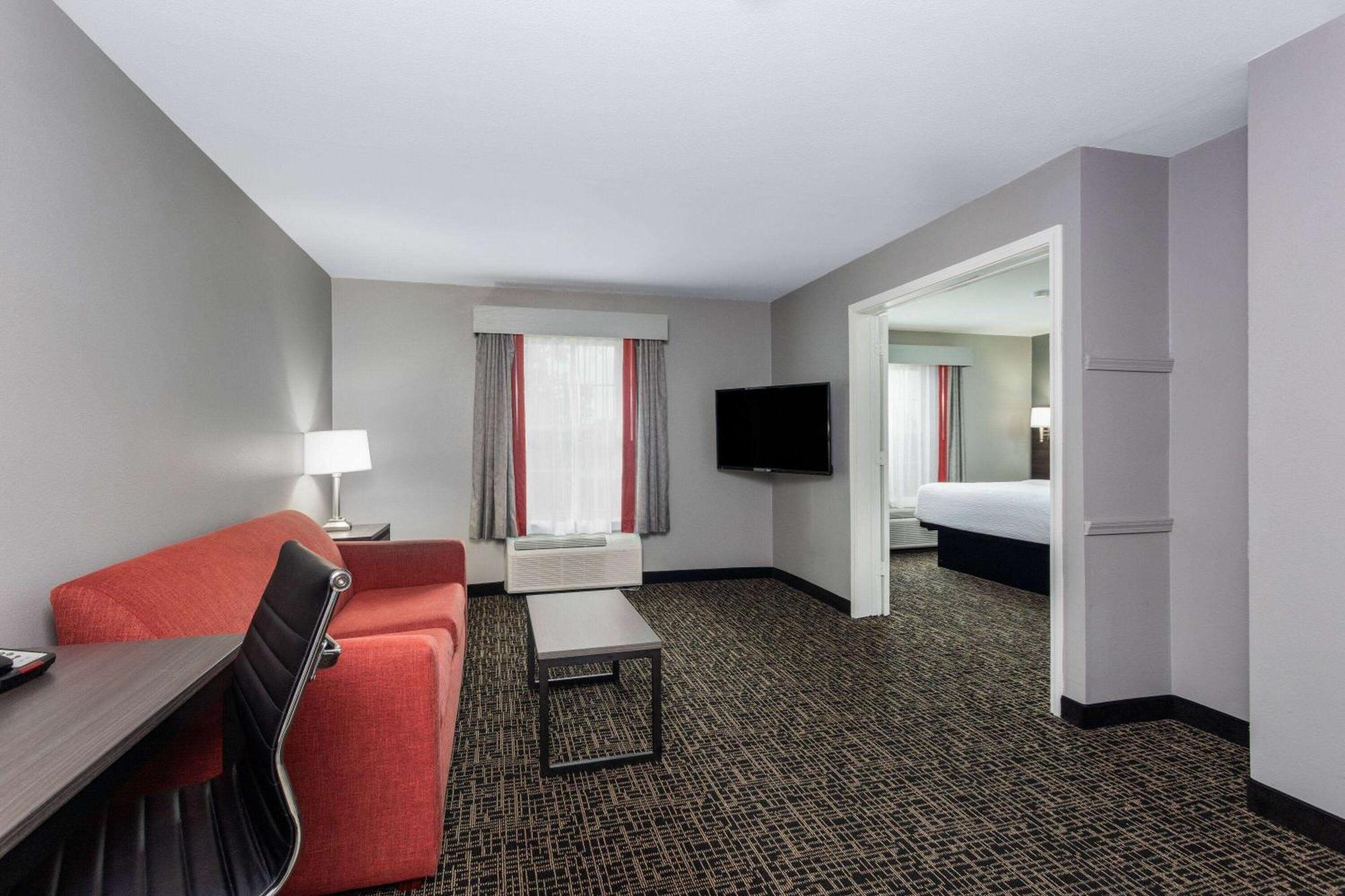 Ramada By Wyndham Sellersburg/Louisville North מראה חיצוני תמונה